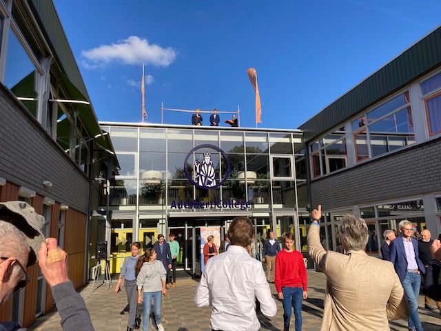 Theatercollege met dr. Aletta Smits over pubers achter hun schermen
