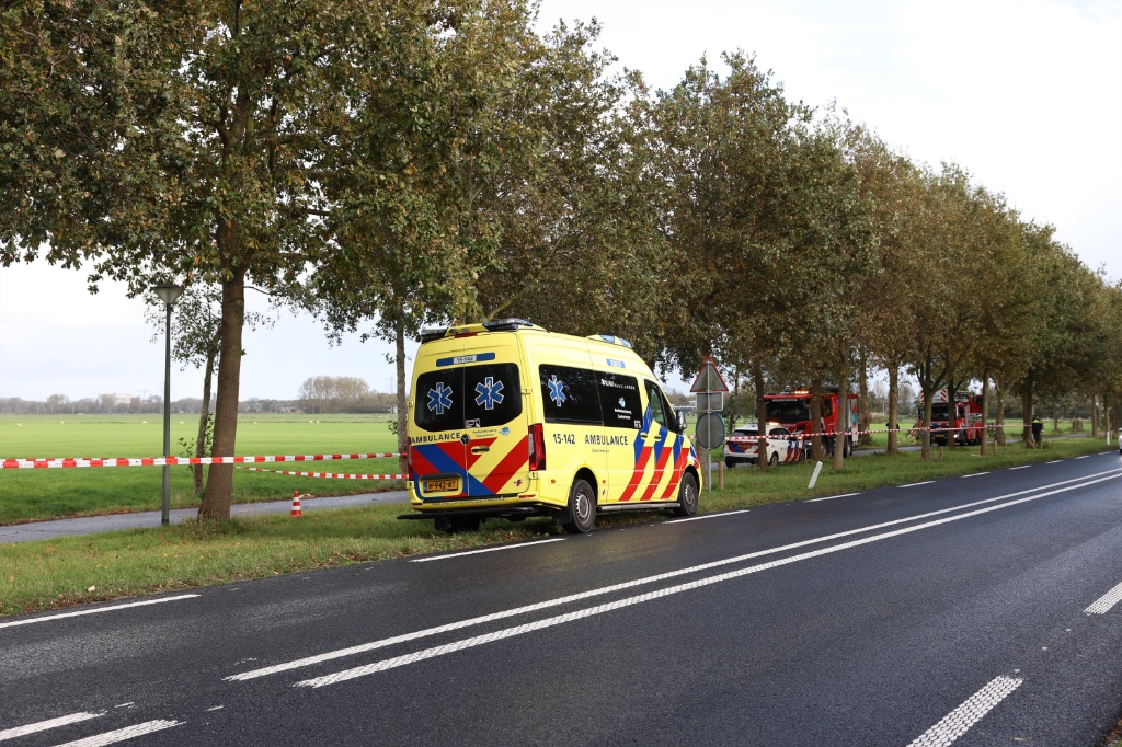 Overleden persoon gevonden in de sloot naast de Papeweg - update: geen sprake van misdrijf