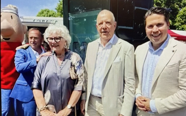 Franse peperbus onthuld (met video)
