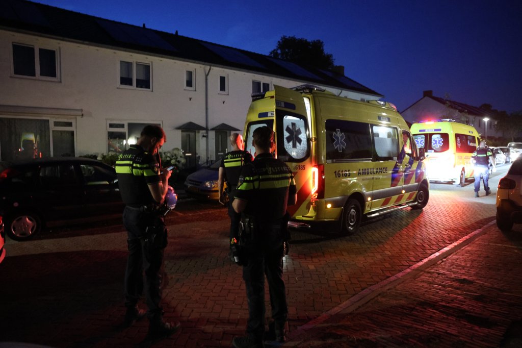 Gewonden bij schietpartij Van der Duyn van Maasdamstraat